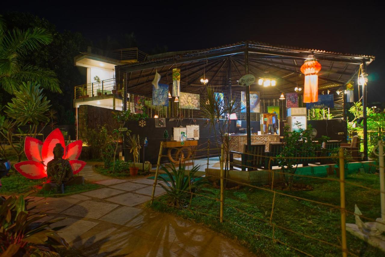 Lotus Sutra Hotel Arambol Buitenkant foto