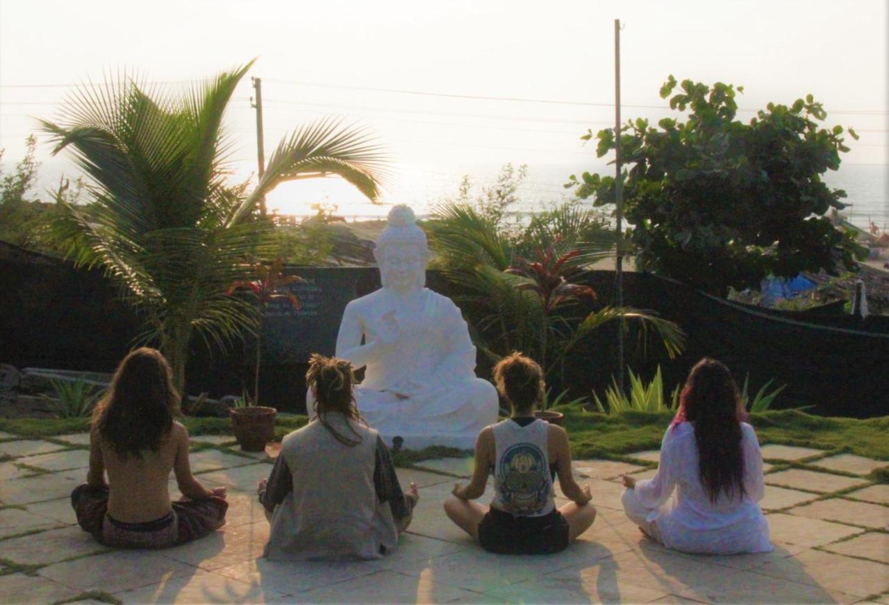 Lotus Sutra Hotel Arambol Buitenkant foto