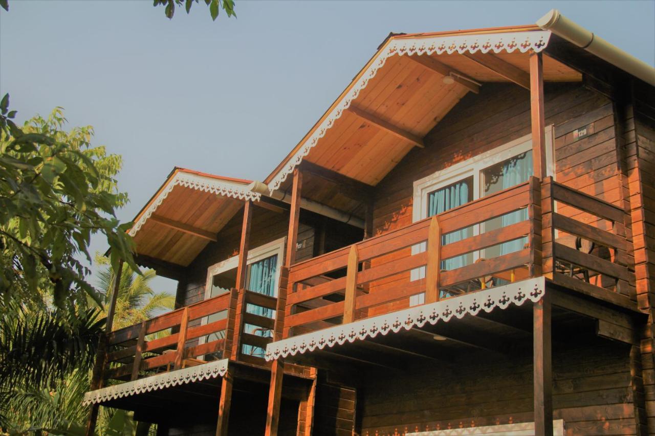 Lotus Sutra Hotel Arambol Buitenkant foto