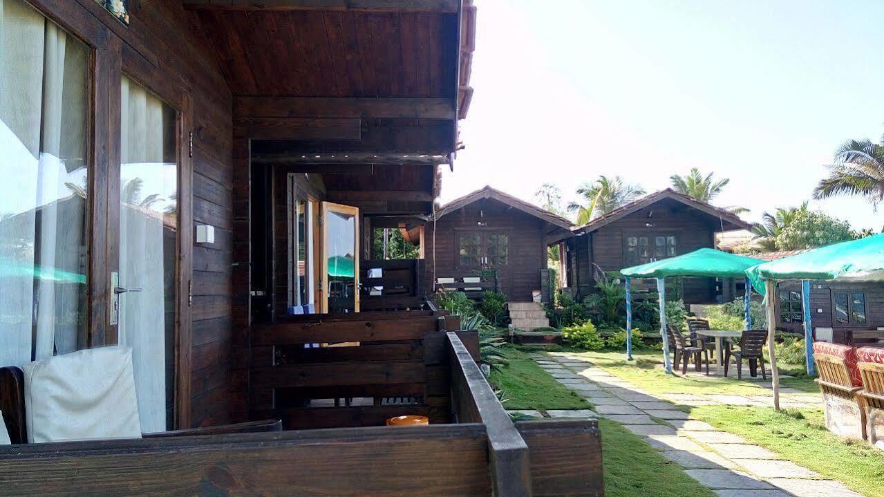 Lotus Sutra Hotel Arambol Buitenkant foto