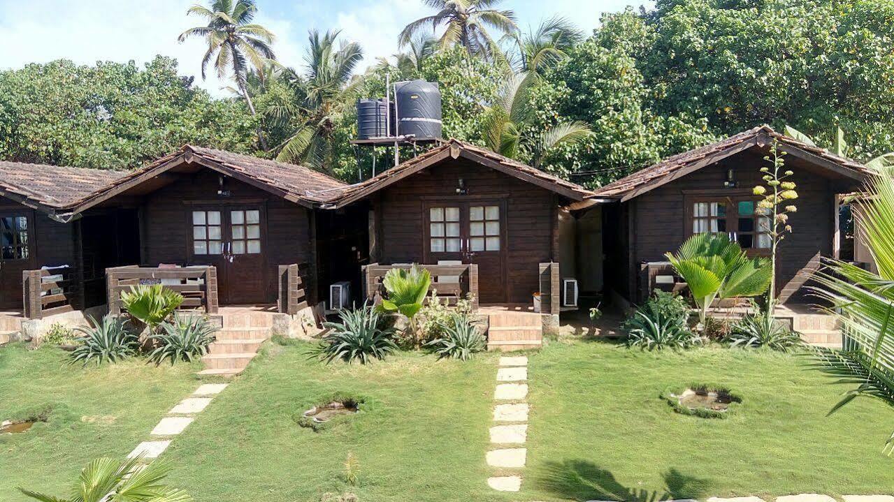 Lotus Sutra Hotel Arambol Buitenkant foto